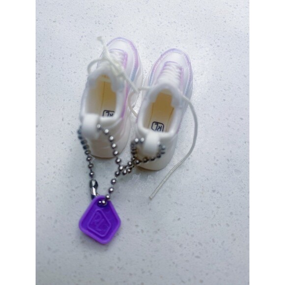 Itty Bitty RL shoe keychain - Picture 5 of 5